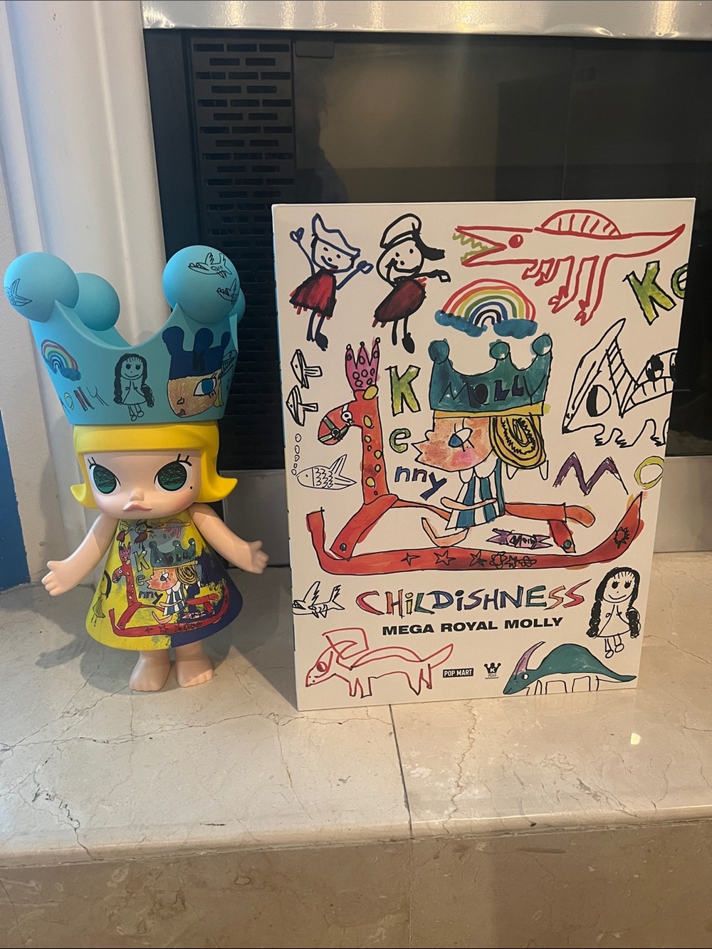 Pop Mart Mega Royal Molly Childishness 400% NIB